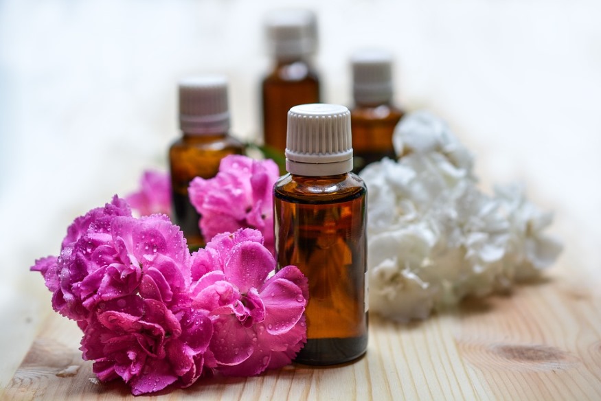 essential-oils-1433694_960_720.jpg